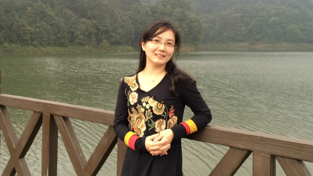 李丹