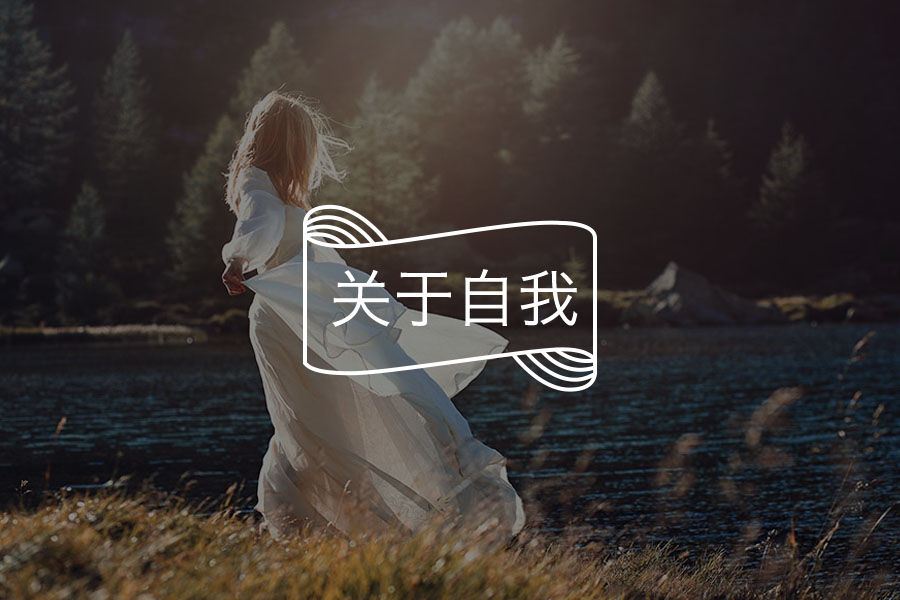 下个月 20 号,阿娇就要大婚了! 最近,她和老公赖弘国参加了一档真人秀 《爸妈学前班》,本是秀恩爱撒狗粮的节目,却被网友群嘲俩人演得太尬。 一开始,俩人抵达英国住处,阿娇打开信箱取信时,赖弘国想要搭着她的肩,但阿娇试图走开,似乎避免与对方有肢体上的接触,只要稍微靠近,神经就立马绷紧。 回到房间,阿娇略显疲惫,夫妻俩坐在各自的床上,陷入了长时间沉默。比起其他四对明星夫妇,俩人的尴尬看起来就像冷暴力。整理完行李,赖弘国提议出门散步,可他们一直保持距离。 当大家讨论是否每天赞美孩子 3 次以上的话