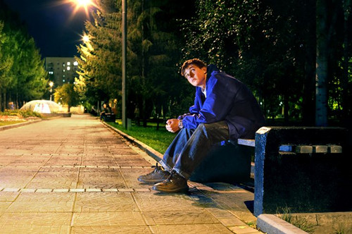 青少年阶段,是对以后是否会成为一个"孤僻"的人相当重要的阶段.