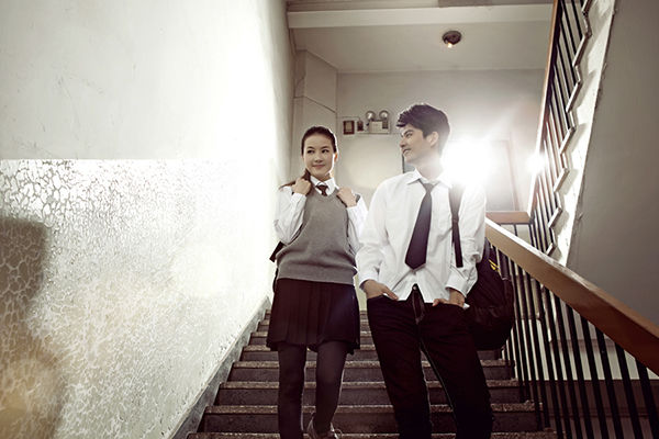 高中萌发爱意的时候,我们经常听说的是"青梅竹马".