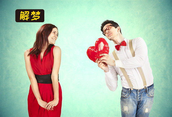 老是梦见初恋男友，梦境背后的情感与心理解析