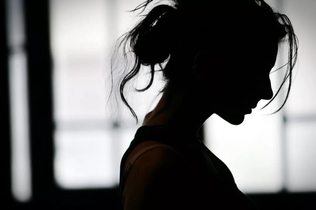 “也不太敢死,也不太想活”:抑郁到底该如何拯救?-心理学文章-壹心理 “也不太敢死,也不太想活”:抑郁到底该如何拯救?-心理学文章-壹心理