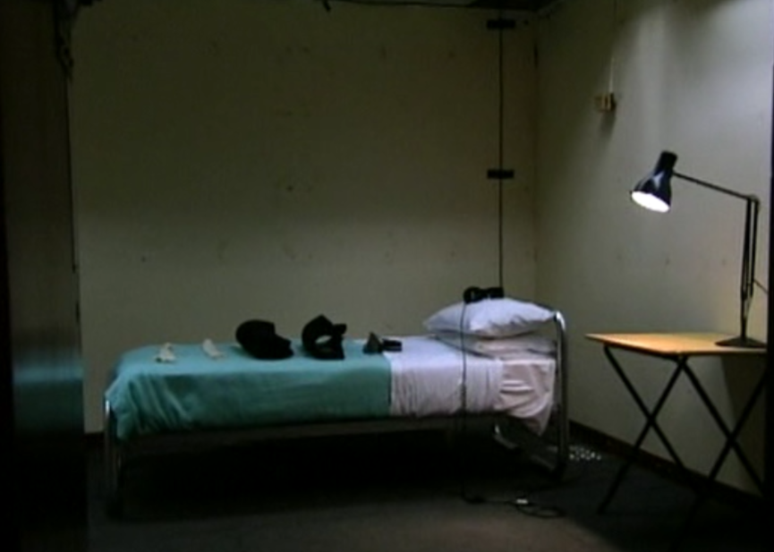 被关小黑屋48小时剥夺所有感觉是种怎样的体验