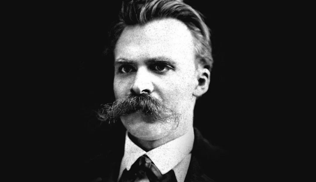 逃避自我我就在自我的对立面我在潜意识中和尼采相遇于一个安静的午后