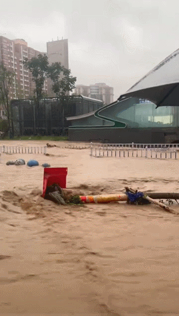 河南特大暴雨|从天而降的英雄,都是挺身而出的平凡人
