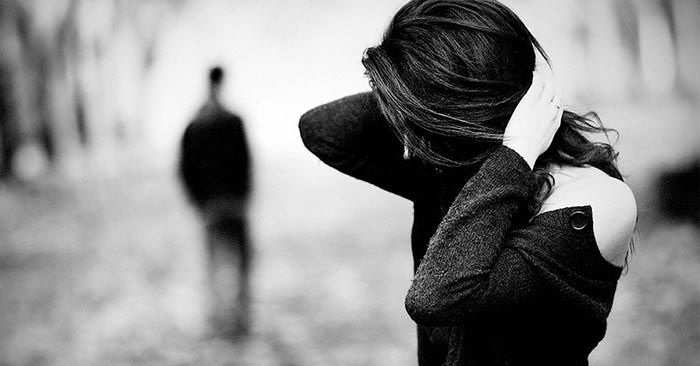 一,我们会在爱情中产生自卑心理,往往是由于缺乏安全感.