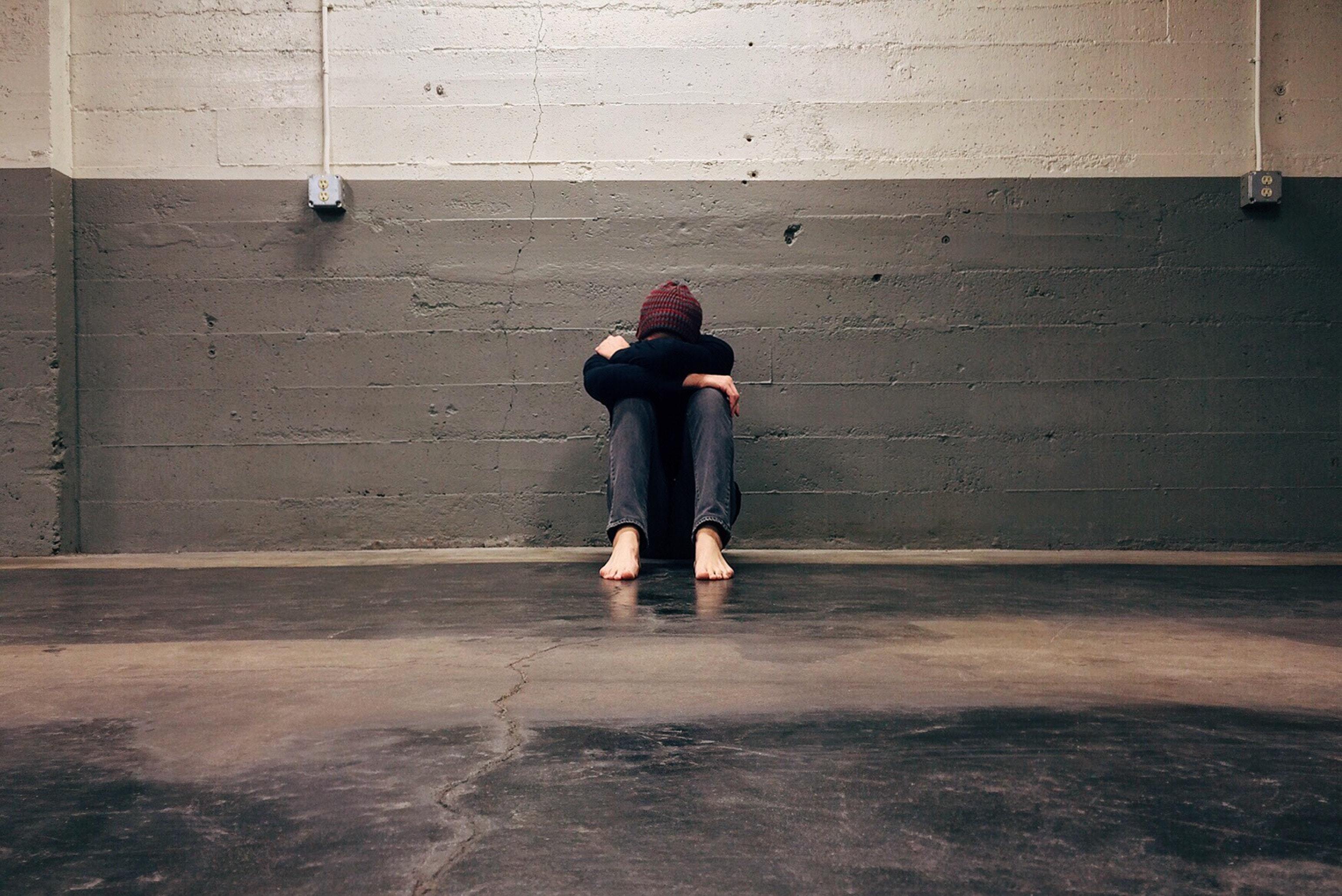 “比我惨的人多得多,我有资格痛苦吗?”-心理学文章-壹心理