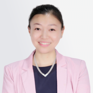 司雅梅老师凭借丰富的婴幼儿观察经验和大量个案实践，积累了深厚的咨询功底。其风格有如和风细雨，以专注的倾听和细致的观察，提供温柔而抱持的环境，并在必要时坚定地陪同和推动来访者前进。